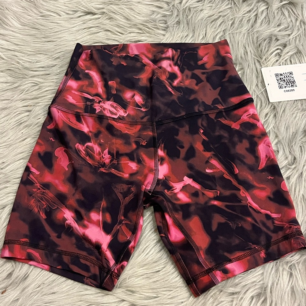 lululemon 6inch biker shorts